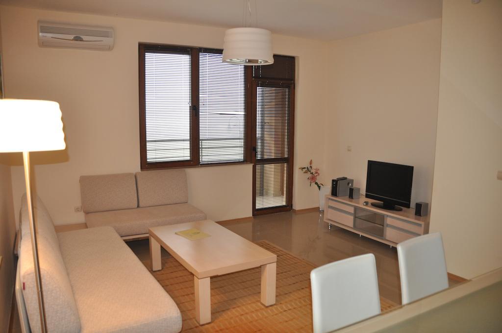 Lighthouse Golf Apart Complex&Villas Balchik Room photo
